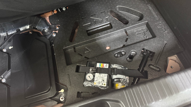 Renault Clio 1.6 E-TECH full hybrid 145 Techno 5dr Auto Hybrid Hatchback